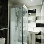 Brit Confort Centre Hotel 3*