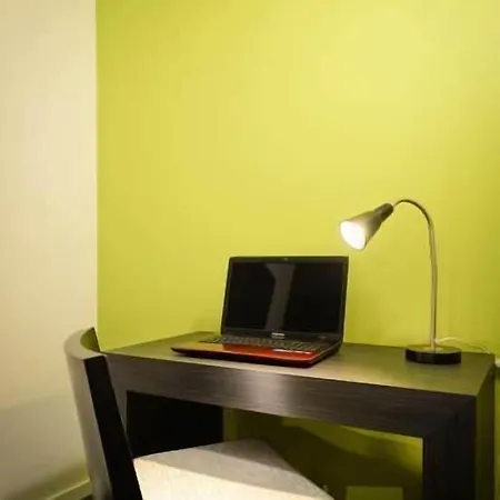 Brit Confort Centre 2*