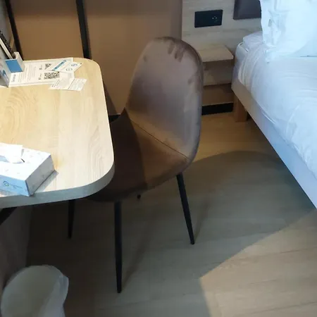 Hotel Brit Confort Centre 3*