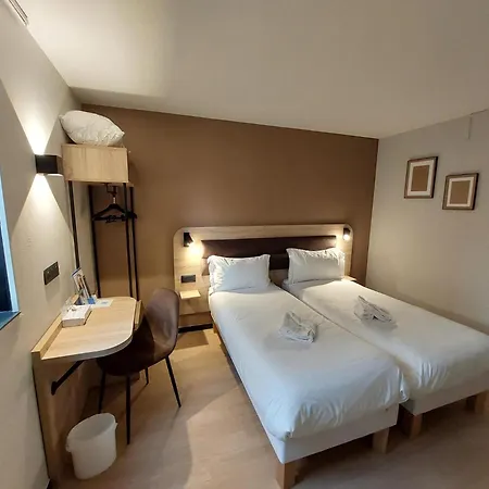 鲁昂中心布里特酒店 2*