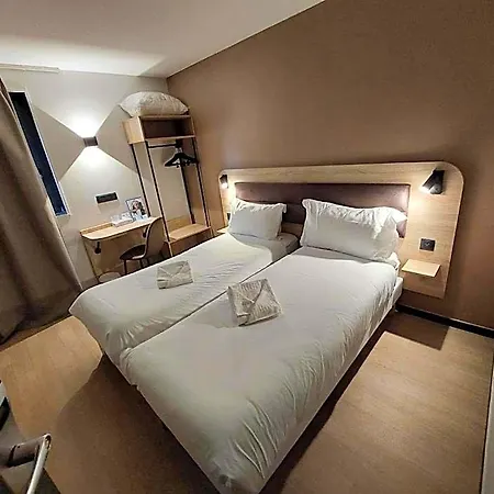 Brit Confort Centre 3*