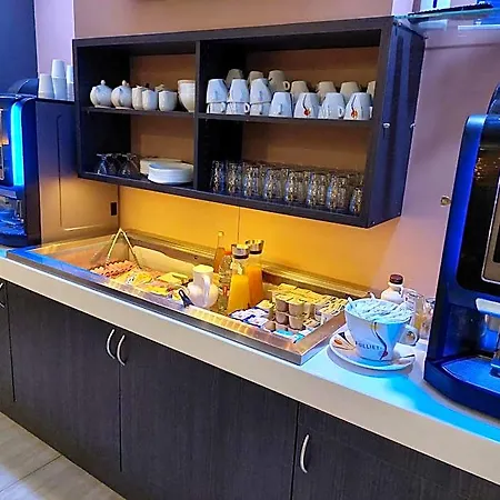 Hotel Brit Confort Centre