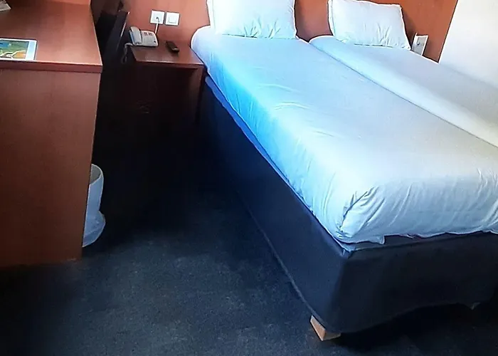 Otel Brit Confort Centre 2*