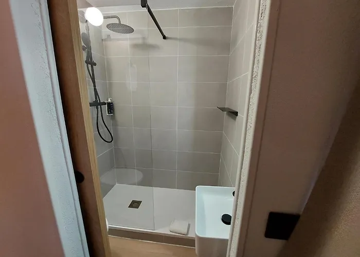 Brit Confort Centre 2*